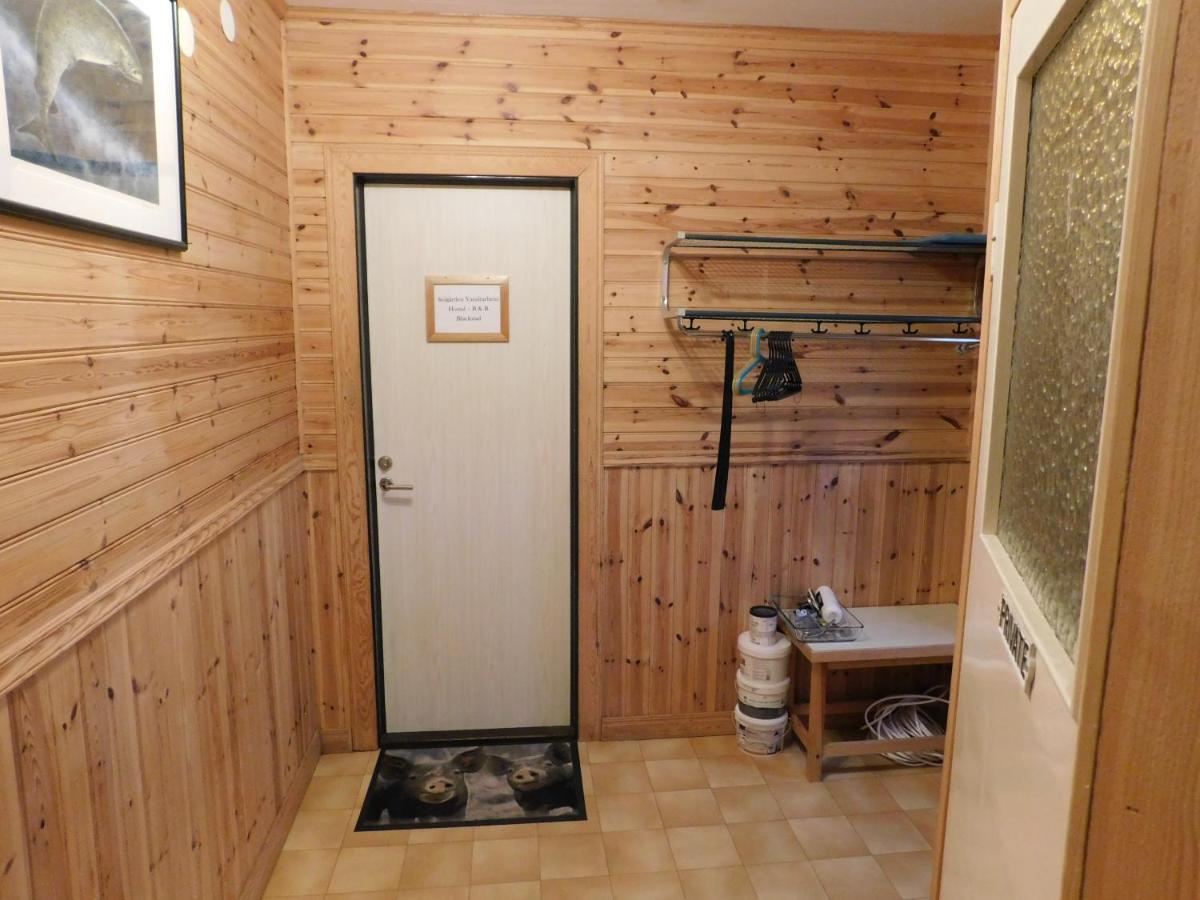 Solgarden Vandrarhem Hostal B&B Blackstad Экстерьер фото