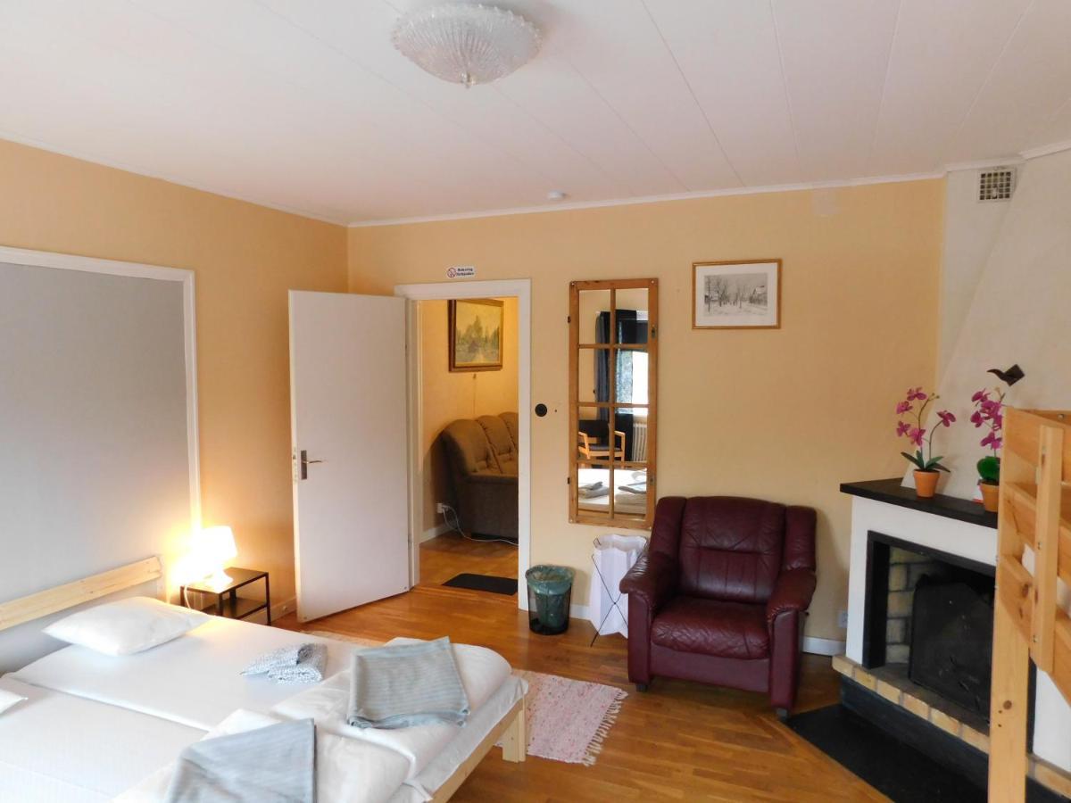 Solgarden Vandrarhem Hostal B&B Blackstad Экстерьер фото